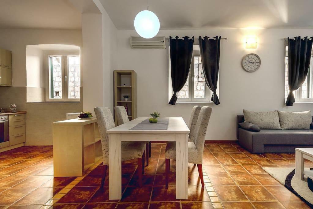 Old Town Experience Apartment Котор Екстер'єр фото