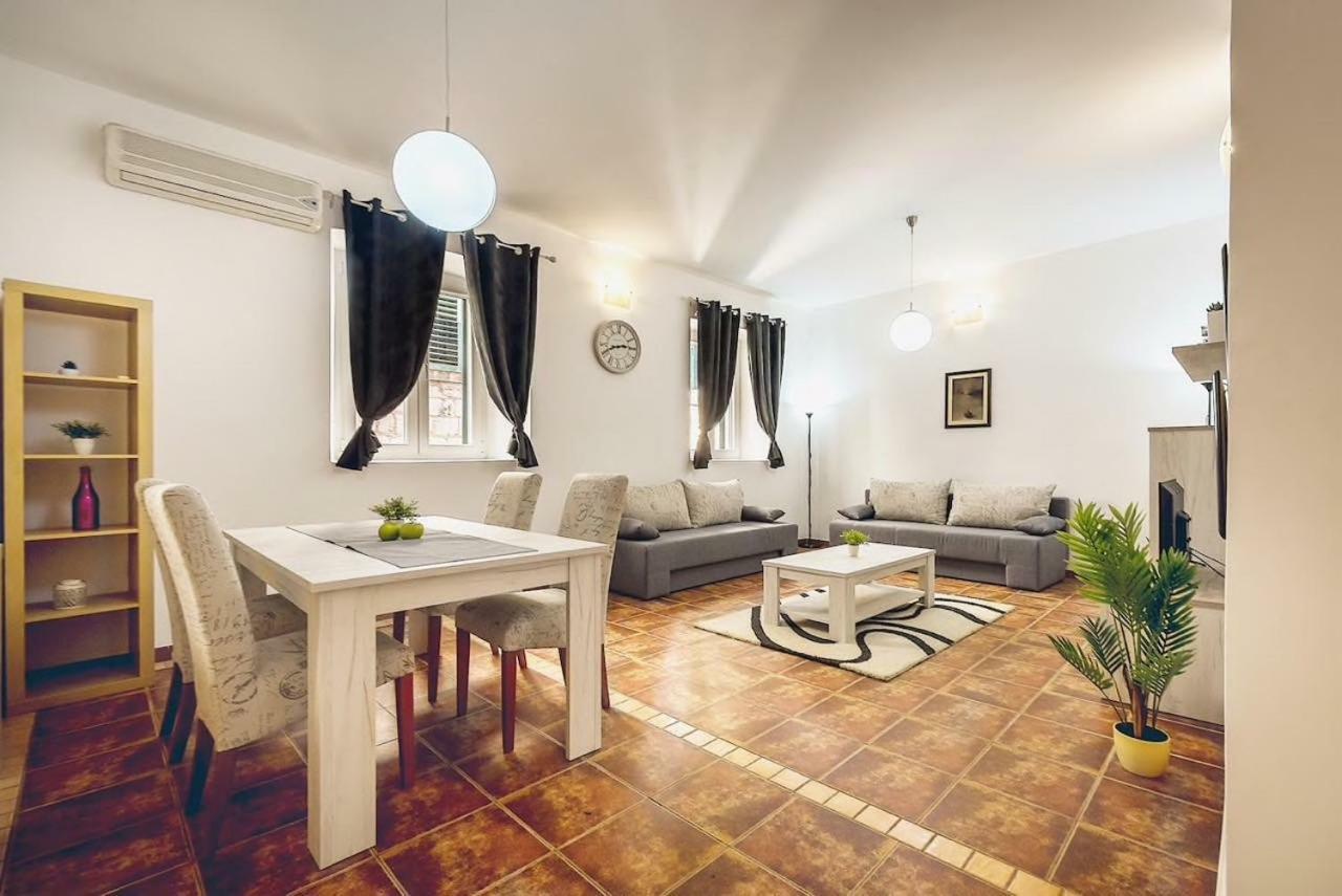 Old Town Experience Apartment Котор Екстер'єр фото